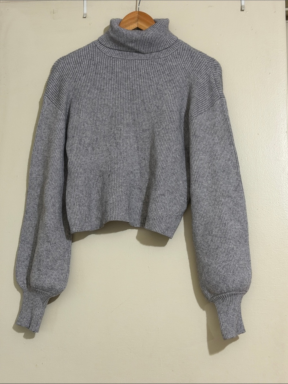 Forever 21 ribbed turtleneck sweater